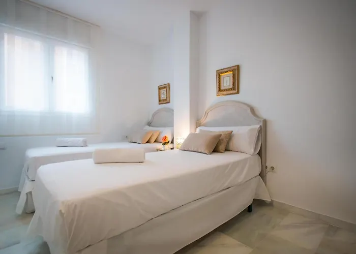 Holidays2malaga Cuarteles Premium Aacc Appartement *